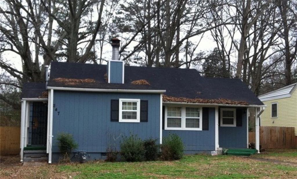 2 bedroom, 2 bathroom, 1,030 sq ft single family residence for sale at 2247 Jernigan Drive, Atlanta, GA 30315 — photo 1 of 10