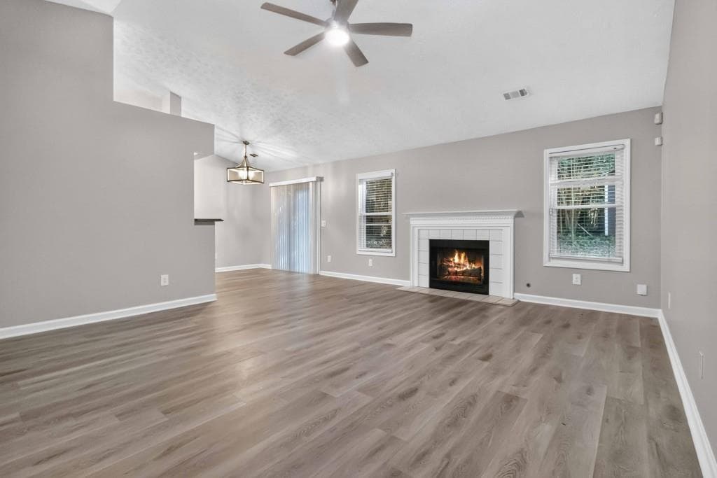 3 bedroom, 2 bathroom, 1,494 sq ft single family residence under contract at 3820 Forsythia Way, Douglasville, GA 30135 — photo 5