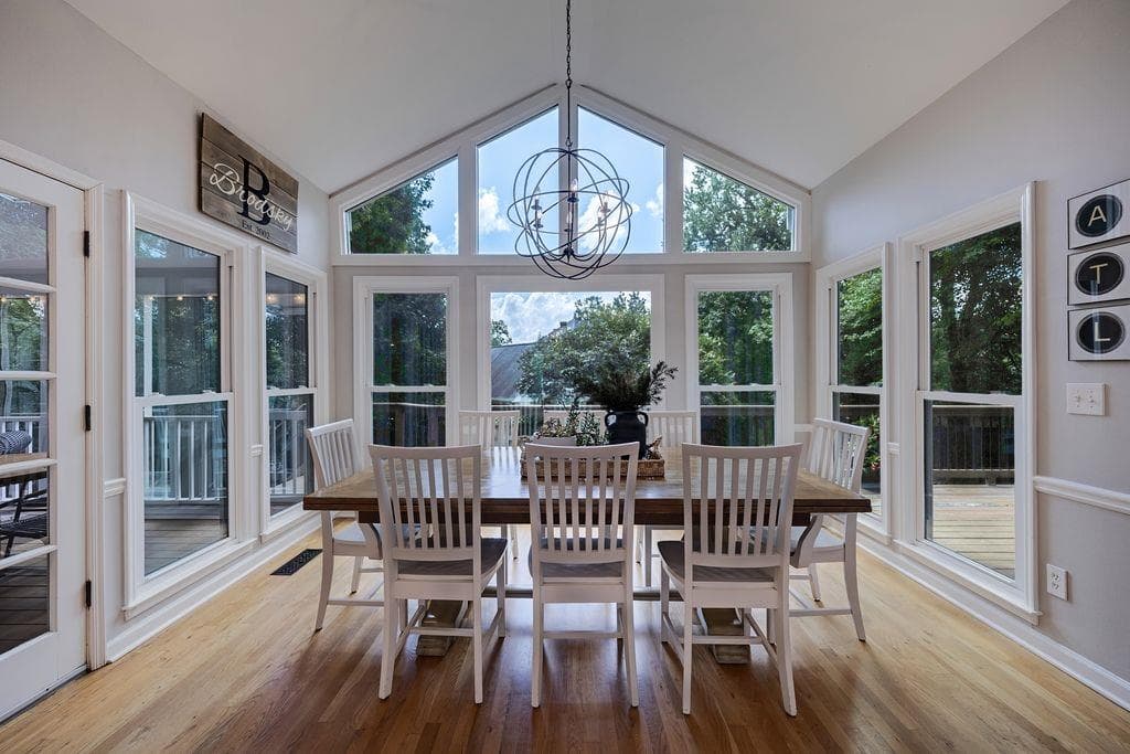 6 bedroom, 5 bathroom, 5,446 sq ft single family residence under contract at 4728 Stirling Court, Marietta, GA 30068 — photo 9