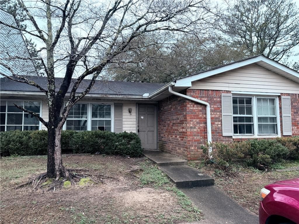 2 bedroom, 2 bathroom, 1,482 sq ft condominium for sale at 6354 Shannon Parkway 22D, Union City, GA 30291 — photo 1 of 15