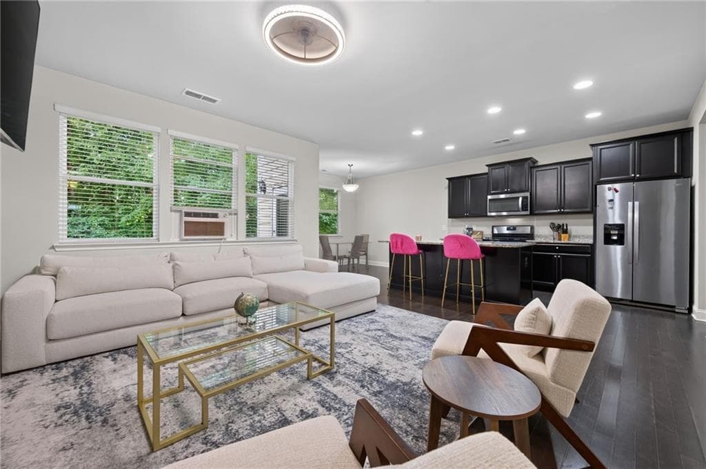 3 bedroom, 3 bathroom, 2,527 sq ft townhouse for sale at 877 Whittington Parkway, Marietta, GA 30060 — photo 10