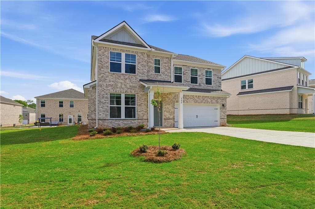 4 bedroom, 3 bathroom, 2,527 sq ft single family residence for sale at 179 Dalston Cove, Stockbridge, GA 30281 — photo 3