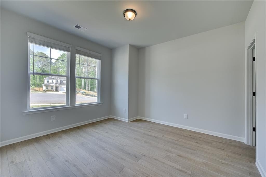 4 bedroom, 3 bathroom, 2,527 sq ft single family residence for sale at 179 Dalston Cove, Stockbridge, GA 30281 — photo 5