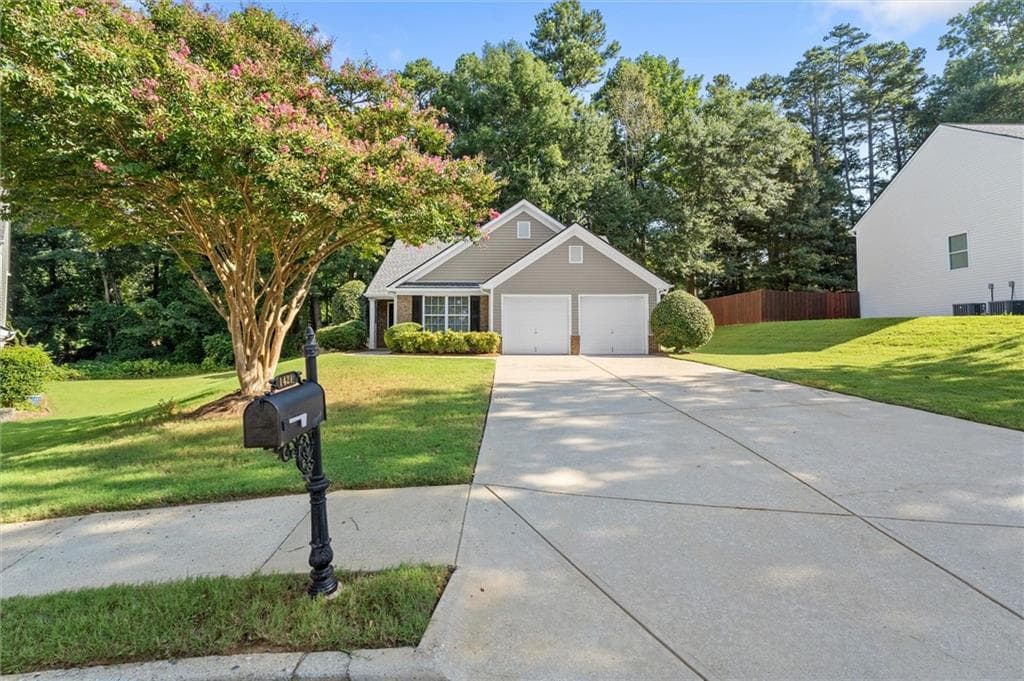 3 bedroom, 2 bathroom, 1,298 sq ft single family residence for sale at 1421 Pine Acre Drive, Sugar Hill, GA 30518 — photo 3