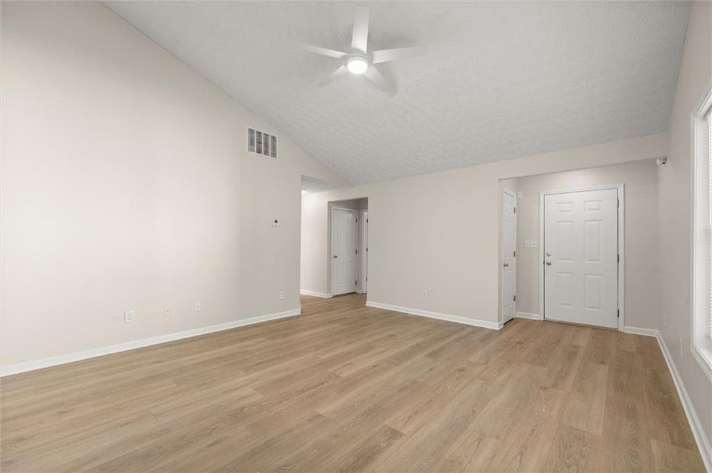 3 bedroom, 2 bathroom, 1,298 sq ft single family residence for sale at 1421 Pine Acre Drive, Sugar Hill, GA 30518 — photo 6