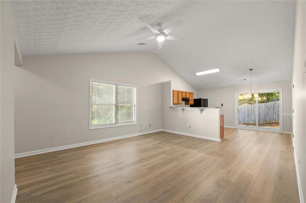3 bedroom, 2 bathroom, 1,298 sq ft single family residence for sale at 1421 Pine Acre Drive, Sugar Hill, GA 30518 — photo 8