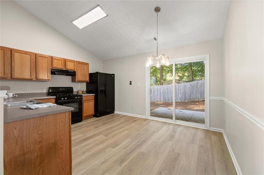 3 bedroom, 2 bathroom, 1,298 sq ft single family residence for sale at 1421 Pine Acre Drive, Sugar Hill, GA 30518 — photo 9