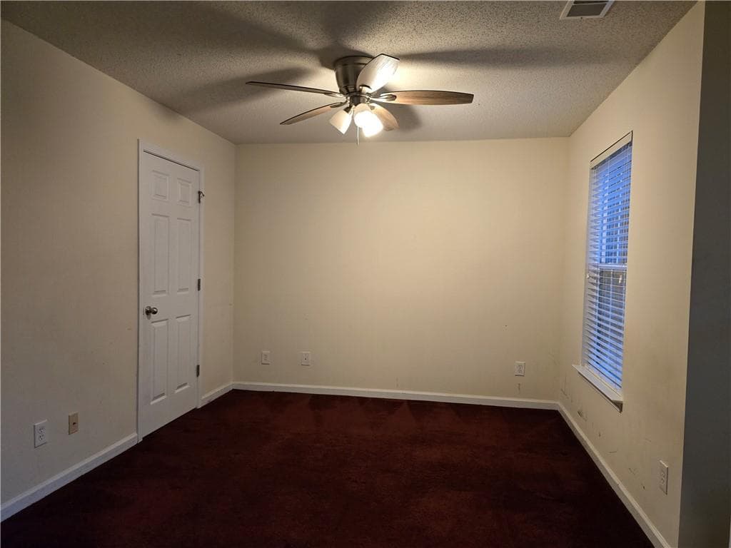 6 bedroom, 3 bathroom, 3,904 sq ft single family residence for rent at 5195 Miller Woods Trail, Decatur, GA 30035 for $2,700 a month — photo 7