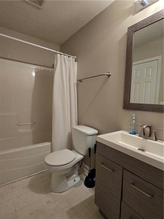 6 bedroom, 3 bathroom, 3,904 sq ft single family residence for rent at 5195 Miller Woods Trail, Decatur, GA 30035 for $2,700 a month — photo 8