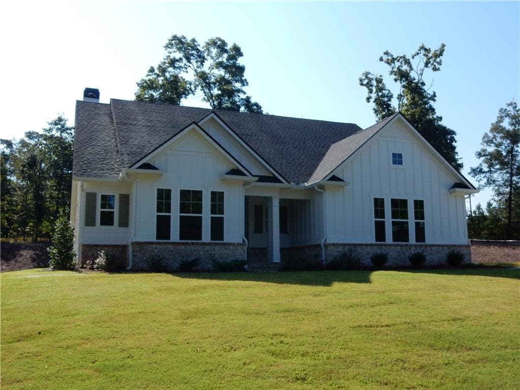 4 bedroom, 4 bathroom, 2,641 sq ft single family residence for sale at 618 Sweetgrass Drive, Demorest, GA 30535 — photo 2