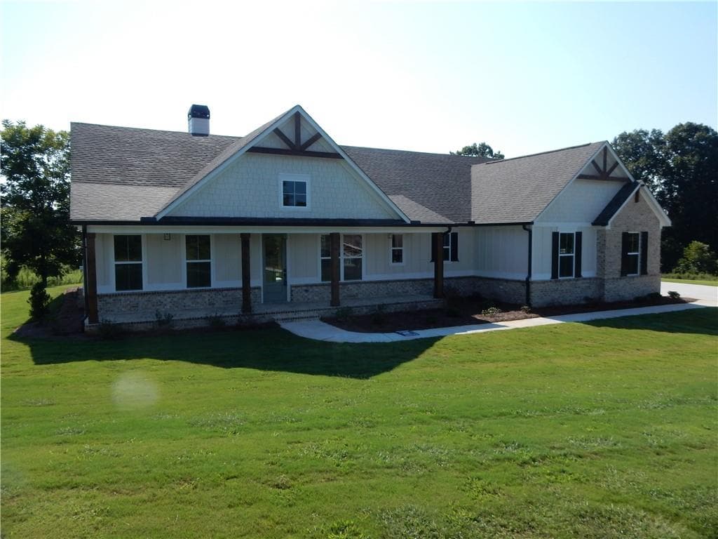 3 bedroom, 3 bathroom, 2,266 sq ft single family residence for sale at 355 Sweetgrass Drive, Demorest, GA 30535 — photo 2
