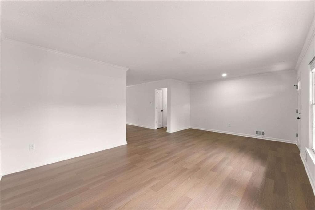 4 bedroom, 3 bathroom, 2,164 sq ft single family residence for sale at 570 Cedar Creek Drive, Athens, GA 30605 — photo 6