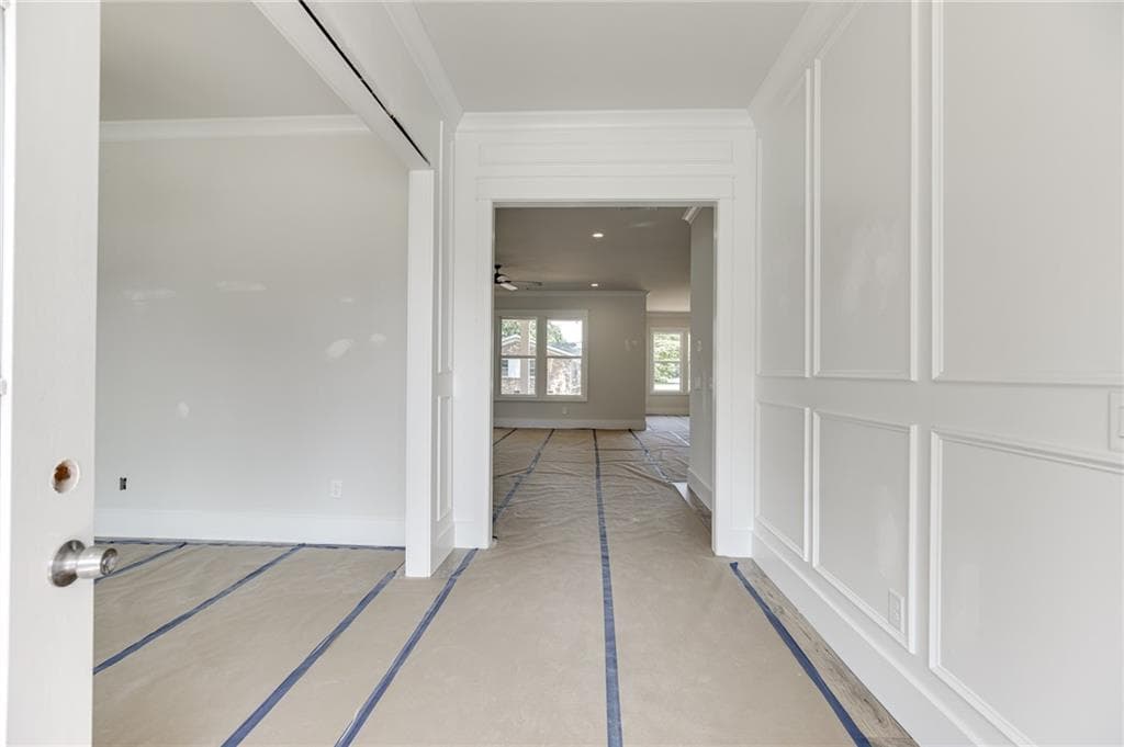 4 bedroom, 4 bathroom, 3,150 sq ft single family residence for sale at 9 Stonehedge Drive, Buford, GA 30518 — photo 4