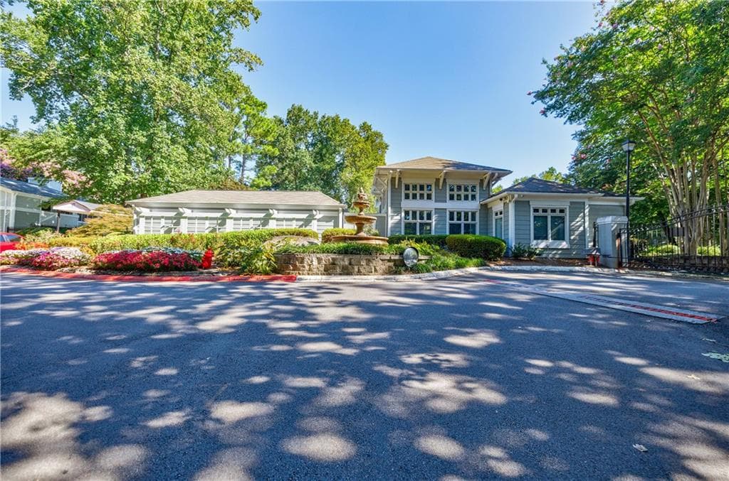 2 bedroom, 2 bathroom, 1,280 sq ft condominium for rent at 613 Summit North Drive 613, Atlanta, GA 30324 for $1,800 a month — photo 7