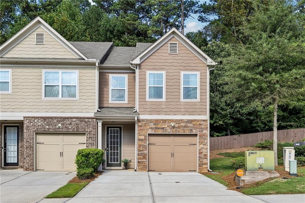 3 bedroom, 3 bathroom, 1,596 sq ft home for sale at 2213 Triple Crown Lane, Lithonia, GA