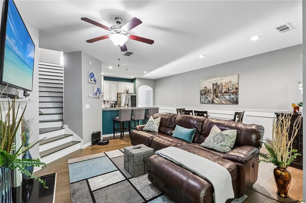 3 bedroom, 3 bathroom, 1,596 sq ft townhouse for sale at 2213 Triple Crown Lane, Lithonia, GA 30058 — photo 6