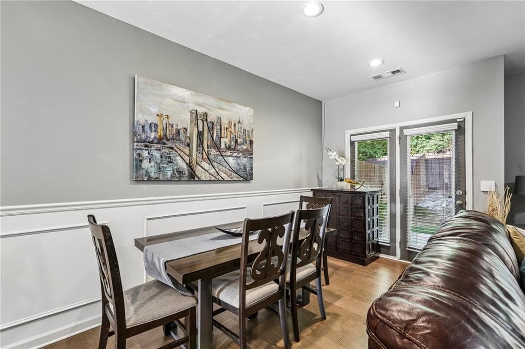3 bedroom, 3 bathroom, 1,596 sq ft townhouse for sale at 2213 Triple Crown Lane, Lithonia, GA 30058 — photo 7