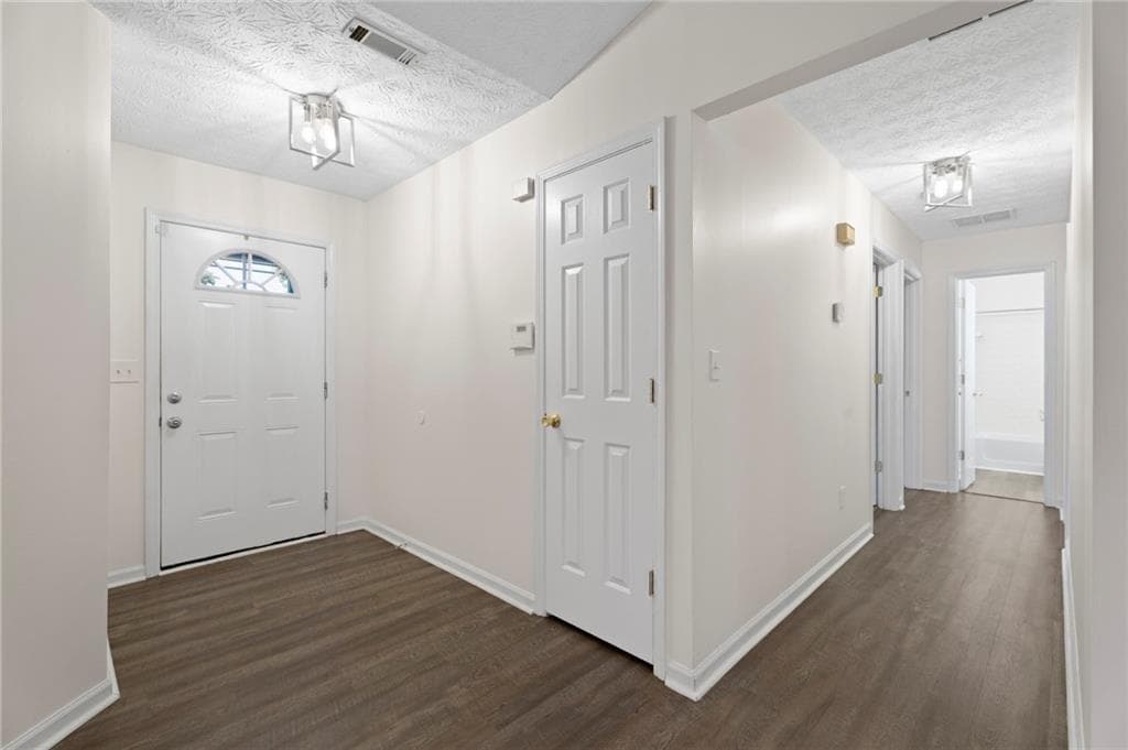 3 bedroom, 2 bathroom, 1,463 sq ft single family residence under contract at 10952 Morning Dove Drive, Hampton, GA 30228 — photo 6