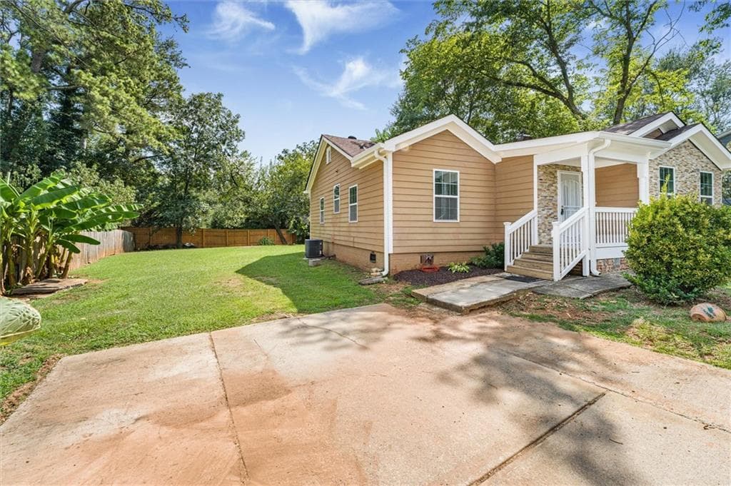 2 bedroom, 2 bathroom, 1,356 sq ft single family residence for sale at 1194 Barnes Mill Road, Marietta, GA 30062 — photo 5