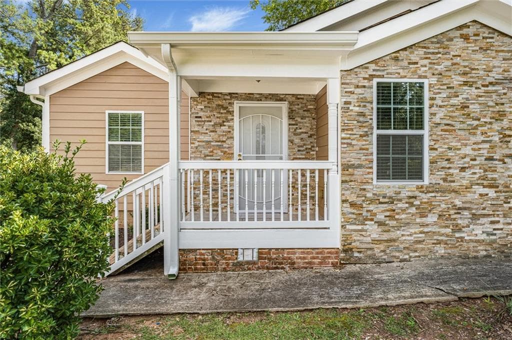 2 bedroom, 2 bathroom, 1,356 sq ft single family residence for sale at 1194 Barnes Mill Road, Marietta, GA 30062 — photo 6