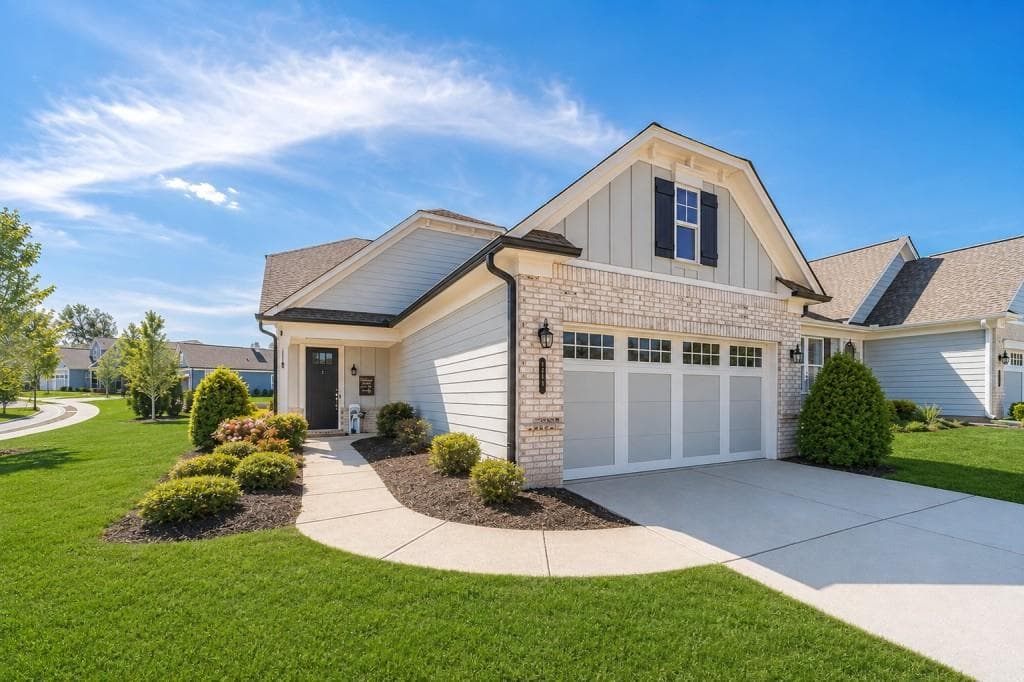 3 bedroom, 2 bathroom, 1,854 sq ft single family residence under contract at 196 Chatuge Drive, Hoschton, GA 30548