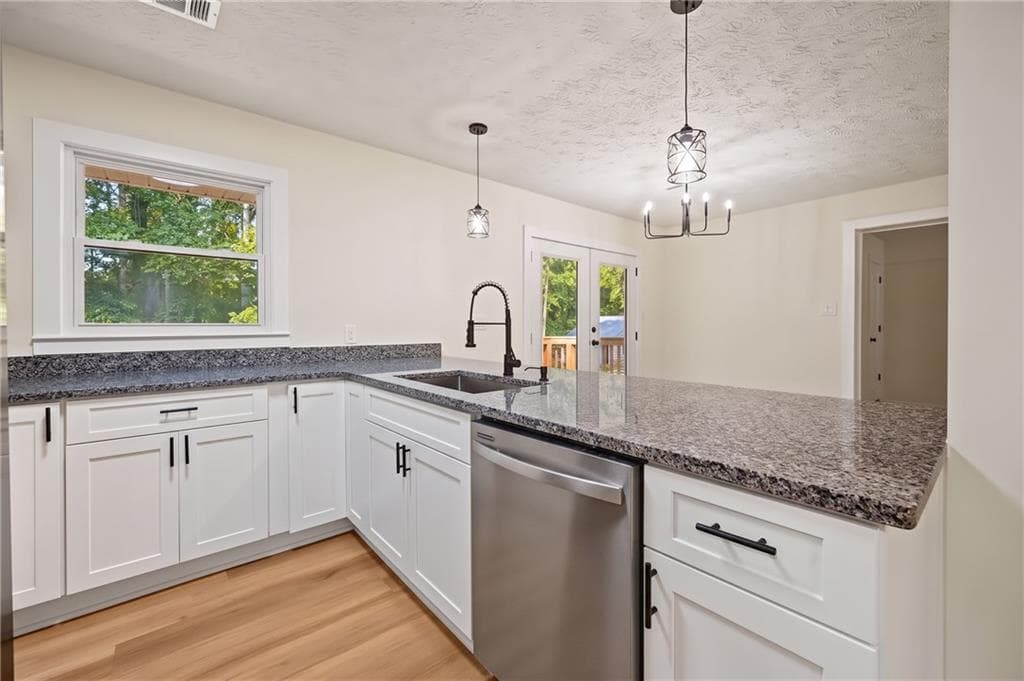 3 bedroom, 2 bathroom, 1,234 sq ft single family residence under contract at 397 Highway 212, Covington, GA 30016 — photo 7