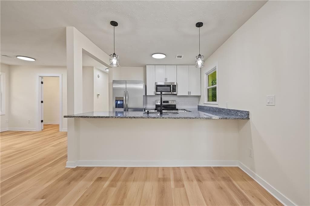 3 bedroom, 2 bathroom, 1,234 sq ft single family residence under contract at 397 Highway 212, Covington, GA 30016 — photo 9
