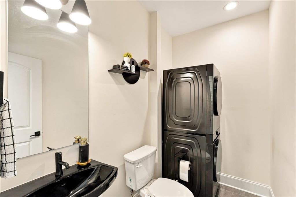 6 bedroom, 6 bathroom, 4,371 sq ft single family residence for sale at 134 Spaulding Lane, Woodstock, GA 30188 — photo 9
