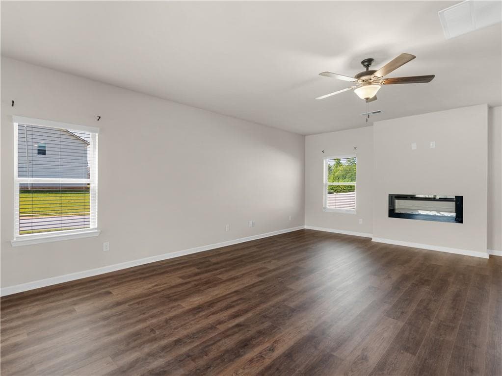 4 bedroom, 4 bathroom, 2,756 sq ft single family residence for sale at 1708 Cadence Street, Locust Grove, GA 30248 — photo 8