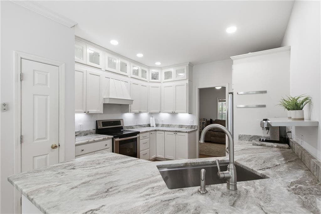 3 bedroom, 4 bathroom, 2,818 sq ft single family residence for sale at 327 Kissimmee Trail, Cornelia, GA 30531 — photo 9