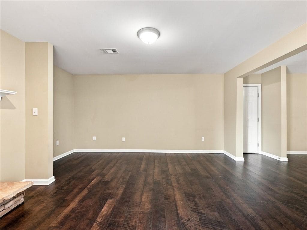 3 bedroom, 2 bathroom, 1,548 sq ft townhouse for sale at 605 Candler Street C-10, Gainesville, GA 30501 — photo 4