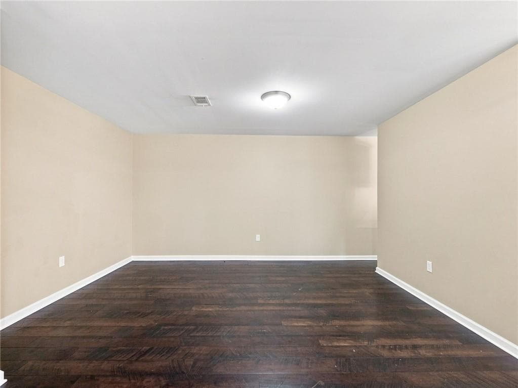 3 bedroom, 2 bathroom, 1,548 sq ft townhouse for sale at 605 Candler Street C-10, Gainesville, GA 30501 — photo 6
