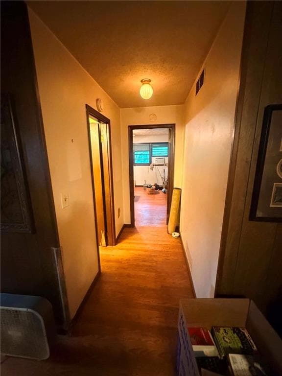 3 bedroom, 2 bathroom, 1,985 sq ft single family residence for sale at 2195 Trailwood Drive, Smyrna, GA 30080 — photo 6