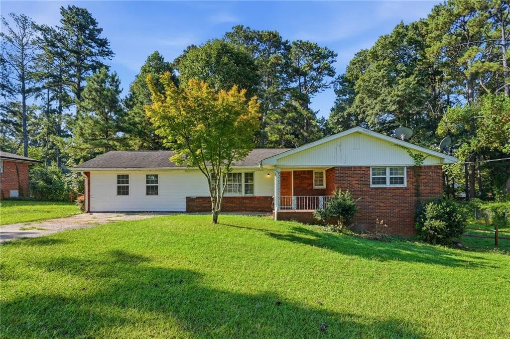 4 bedroom, 3 bathroom, 1,194 sq ft single family residence under contract at 1209 Old Alabama Road, Mableton, GA 30126
