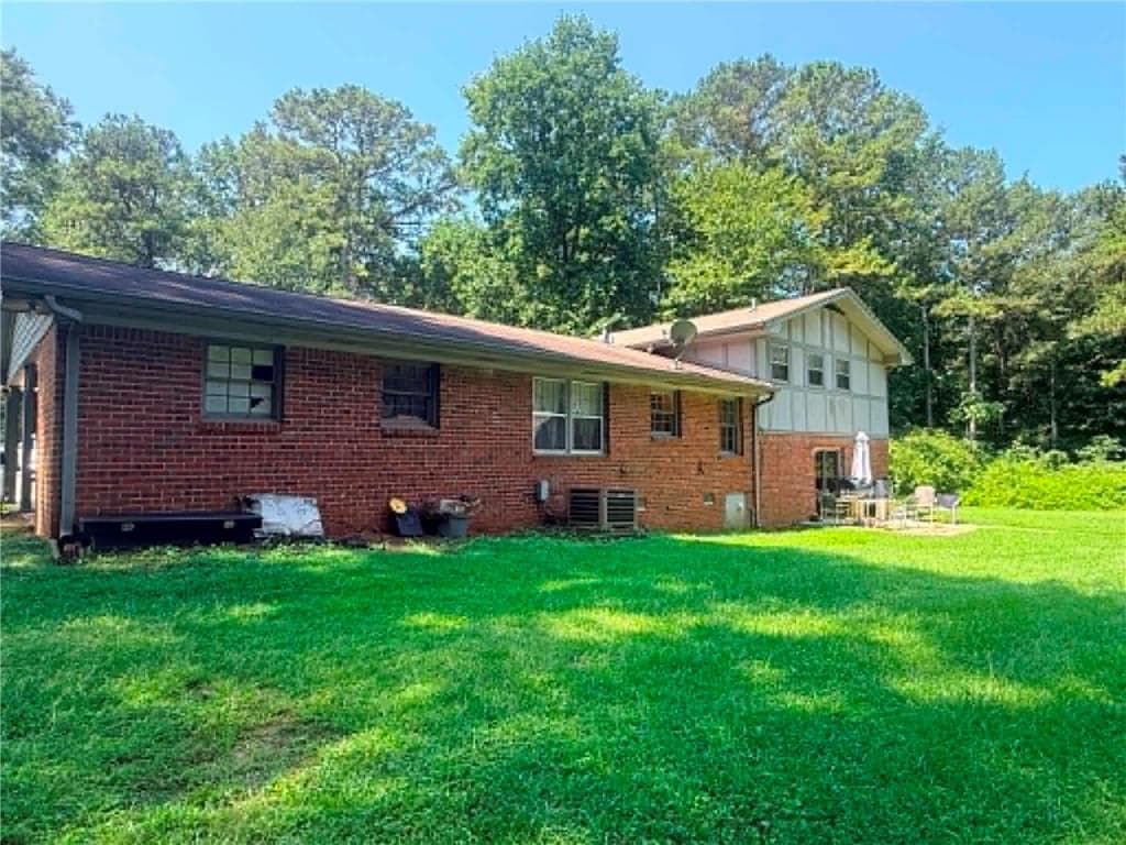 3 bedroom, 2 bathroom, 1,720 sq ft single family residence under contract at 1608 Stephenson Road, Lithonia, GA 30058 — photo 2