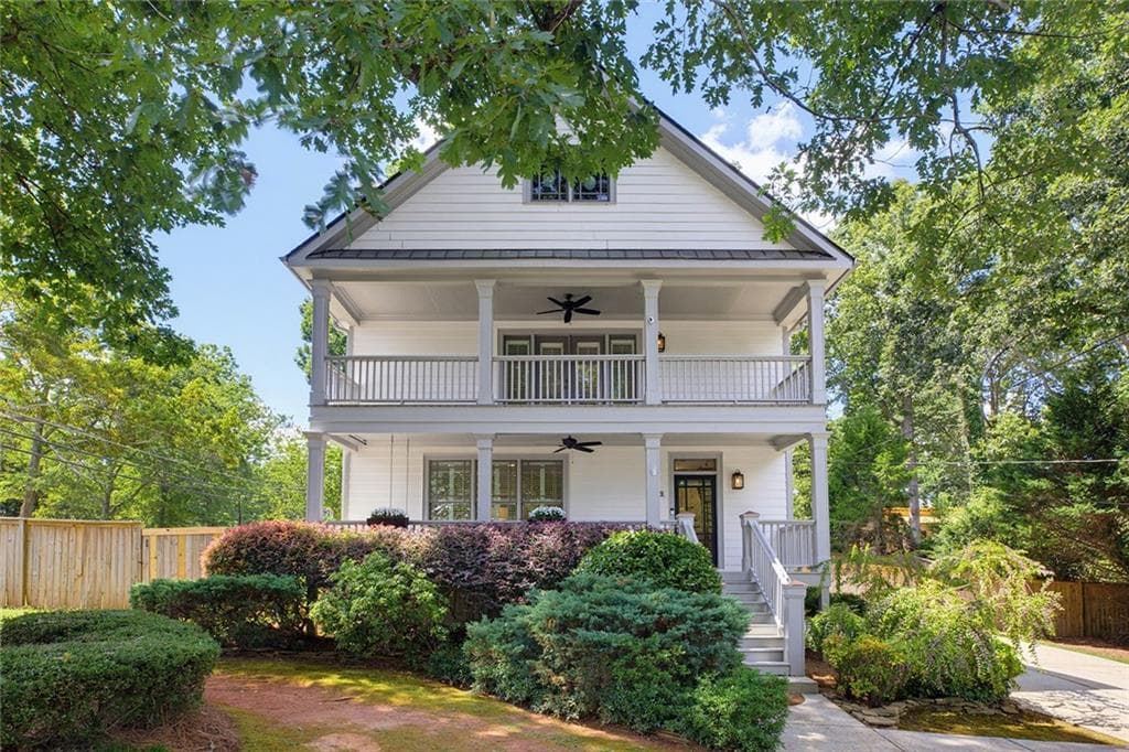 3 bedroom, 3 bathroom, 1,904 sq ft single family residence for sale at 2009 Delphine Drive, Decatur, GA 30032 — photo 2