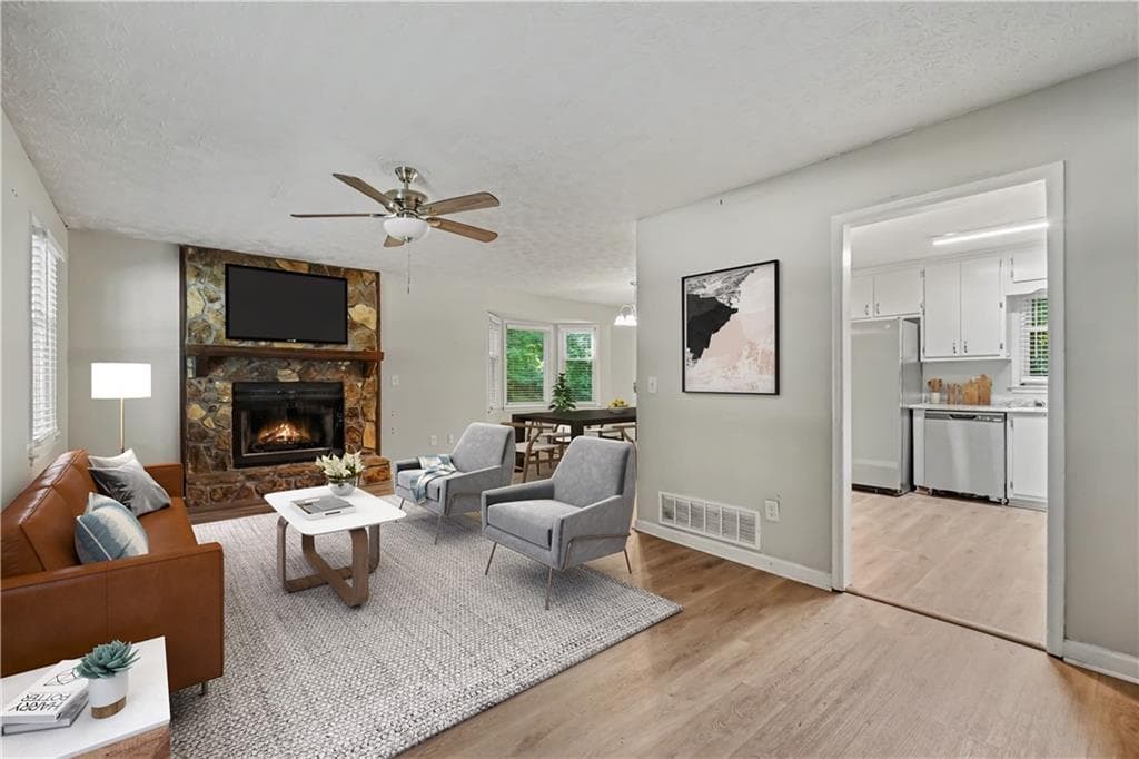 4 bedroom, 2 bathroom, 1,269 sq ft single family residence for sale at 167 Hardy Circle, Dallas, GA 30157 — photo 4