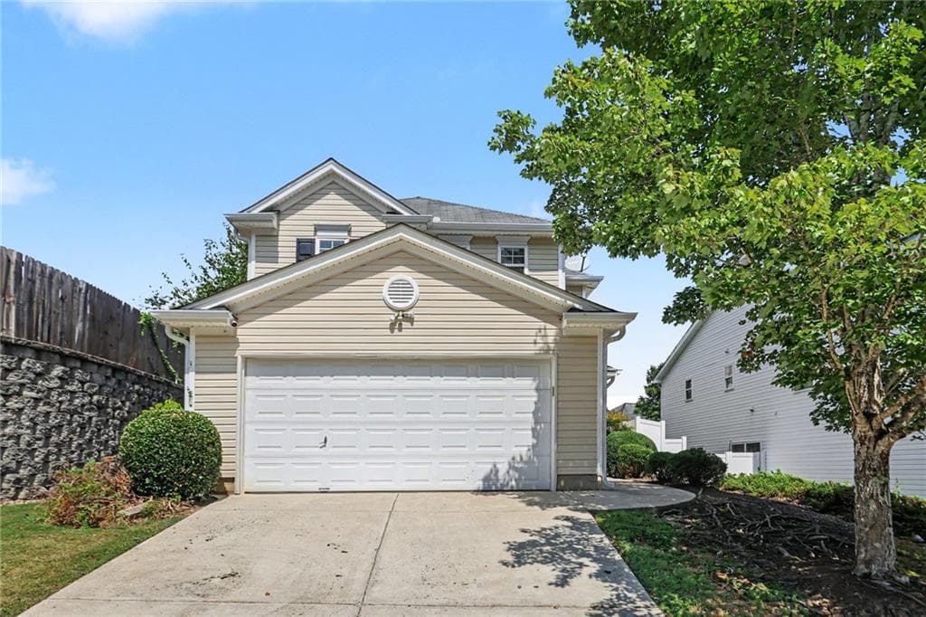 3 bedroom, 3 bathroom, 1,521 sq ft single family residence under contract at 114 Silver Spring Street, Dallas, GA 30157