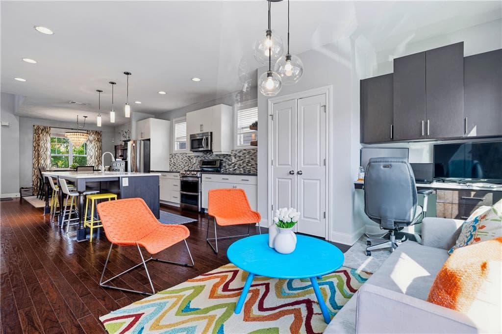 3 bedroom, 3 bathroom, 2,374 sq ft single family residence for sale at 1529 Bungalow Lane, Atlanta, GA 30318 — photo 10