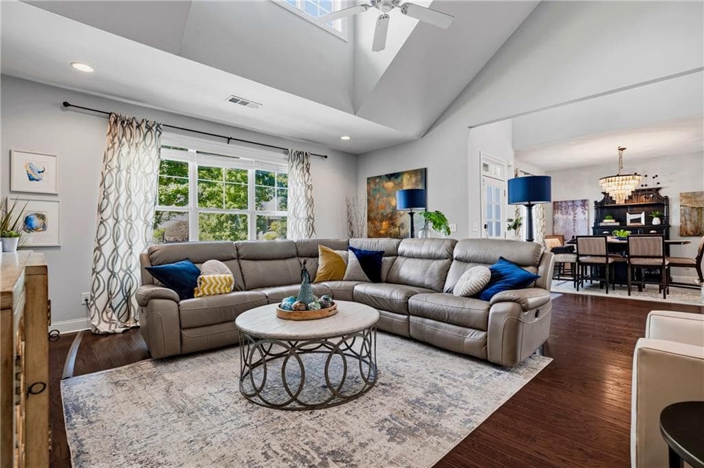 3 bedroom, 3 bathroom, 2,374 sq ft single family residence for sale at 1529 Bungalow Lane, Atlanta, GA 30318 — photo 5