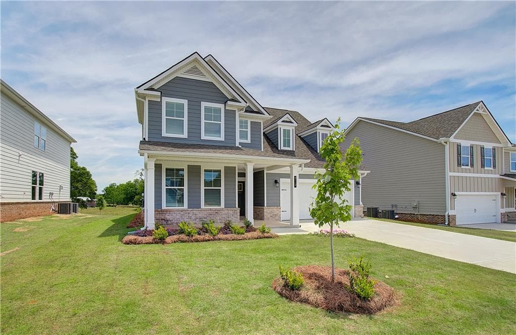 4 bedroom, 3 bathroom, 2,997 sq ft single family residence for sale at 301 Arnewood Circle, Mcdonough, GA 30253 — photo 2