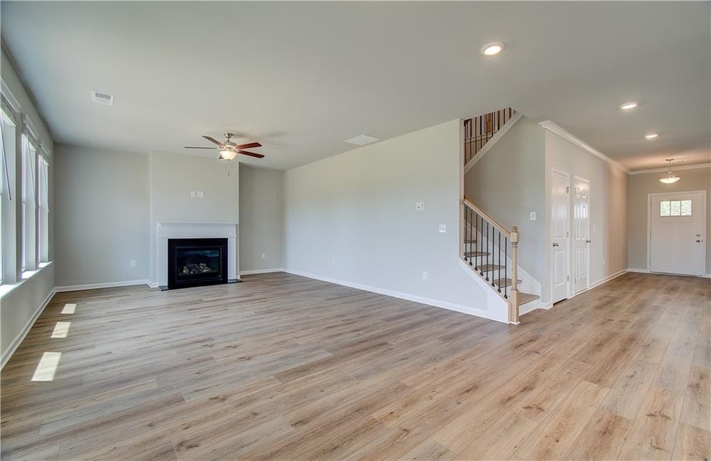 4 bedroom, 3 bathroom, 2,997 sq ft single family residence for sale at 301 Arnewood Circle, Mcdonough, GA 30253 — photo 9
