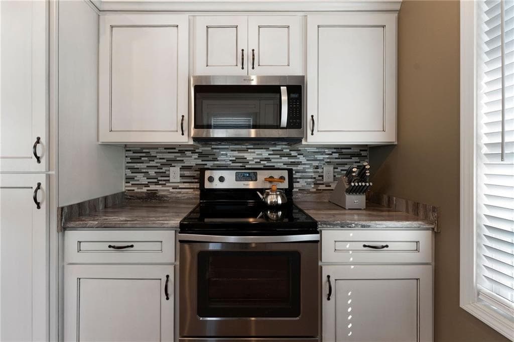 4 bedroom, 3 bathroom, 1,954 sq ft single family residence for sale at 315 Wildwood Circle, Calhoun, GA 30701 — photo 8