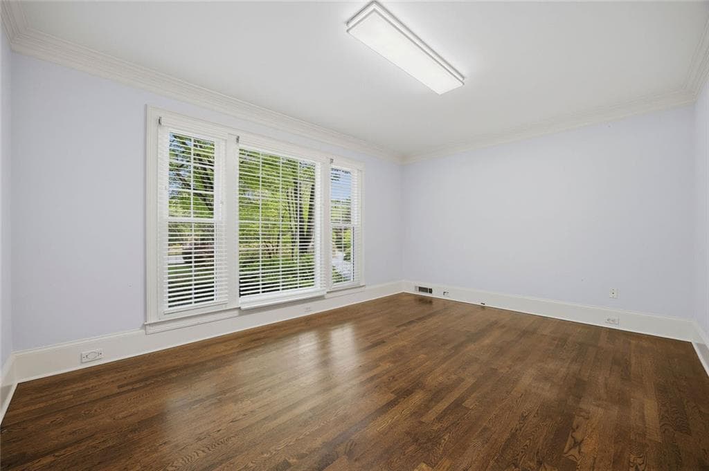 5 bedroom, 5 bathroom, 4,879 sq ft single family residence for sale at 7525 S Spalding Lake Drive, Atlanta, GA 30350 — photo 7