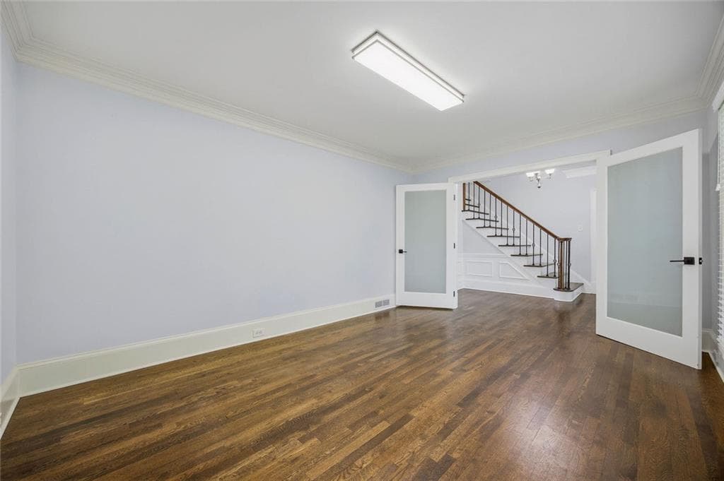 5 bedroom, 5 bathroom, 4,879 sq ft single family residence for sale at 7525 S Spalding Lake Drive, Atlanta, GA 30350 — photo 8