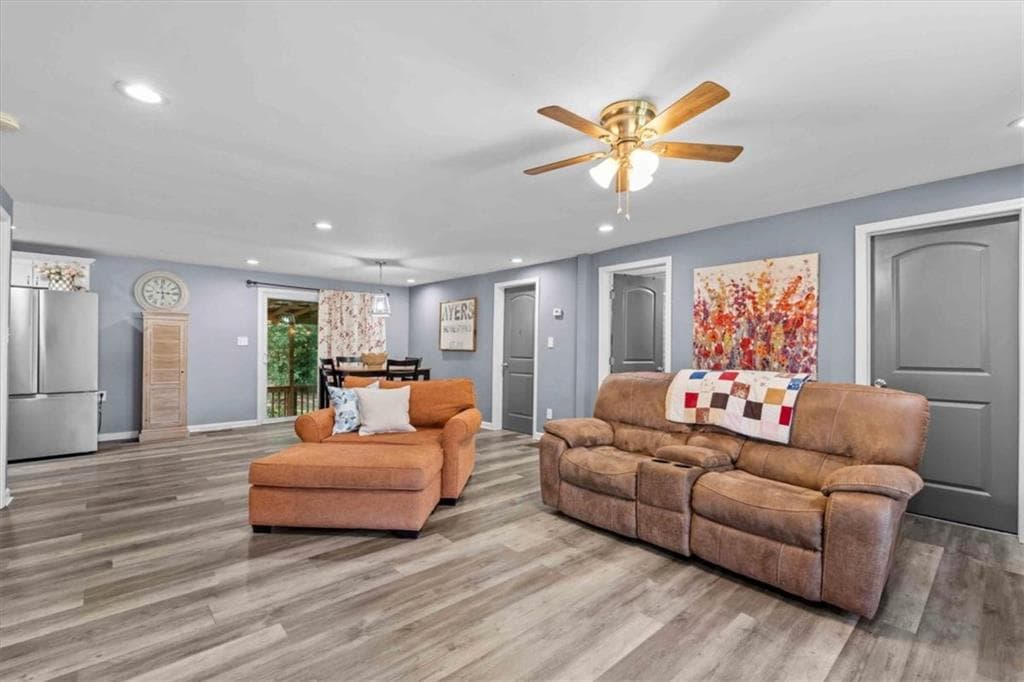 3 bedroom, 2 bathroom, 1,204 sq ft single family residence for sale at 210 Poplar Street, Bowdon, GA 30108 — photo 7