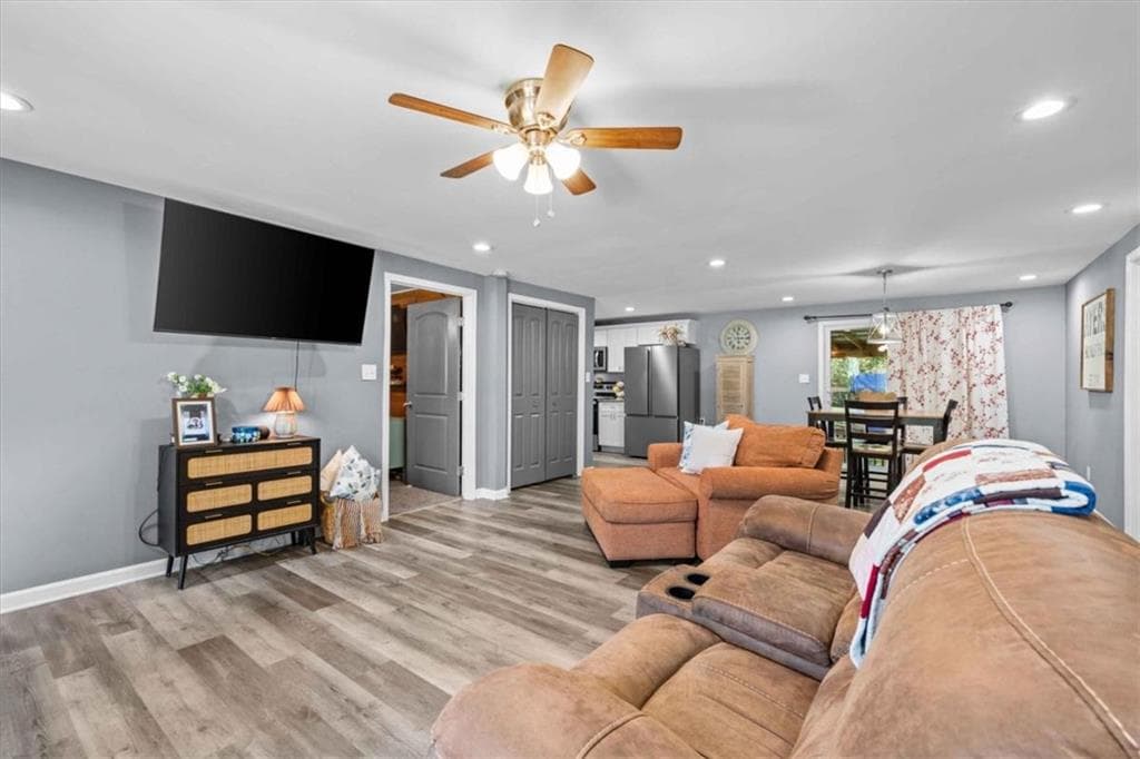3 bedroom, 2 bathroom, 1,204 sq ft single family residence for sale at 210 Poplar Street, Bowdon, GA 30108 — photo 8