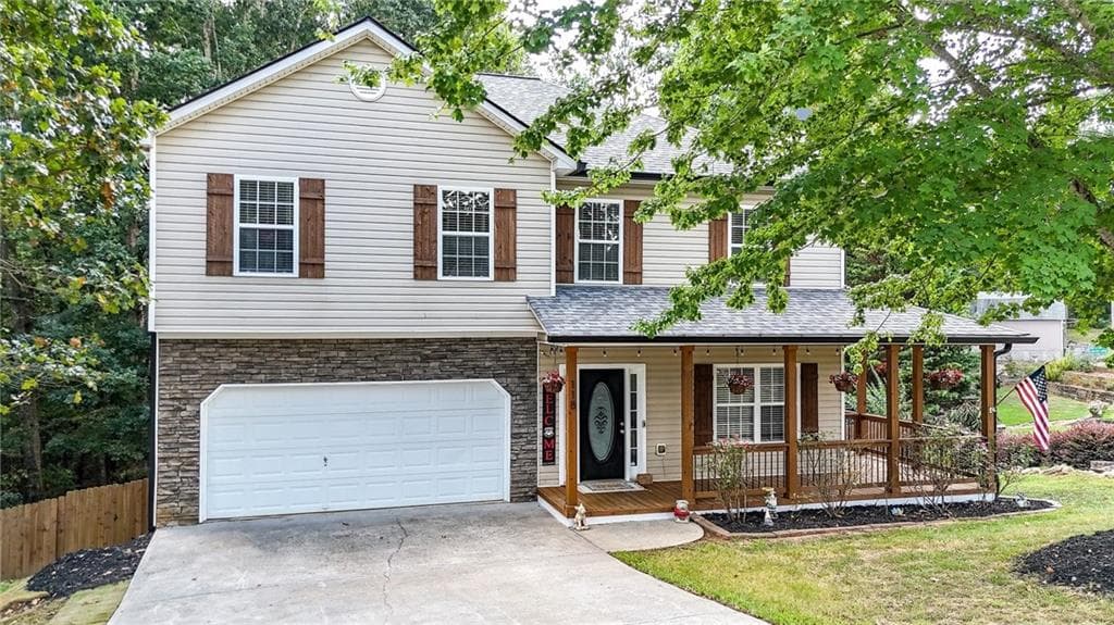5 bedroom, 3 bathroom, 2,765 sq ft single family residence under contract at 118 Nelson Oaks Drive, Ball Ground, GA 30107 — photo 2
