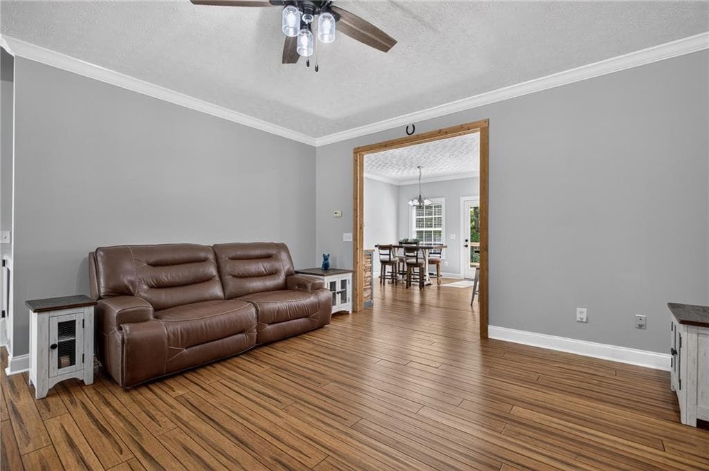 5 bedroom, 3 bathroom, 2,765 sq ft single family residence under contract at 118 Nelson Oaks Drive, Ball Ground, GA 30107 — photo 9