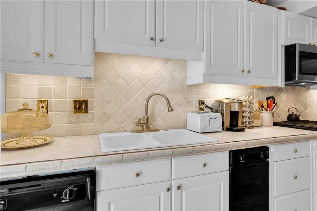 3 bedroom, 4 bathroom, 2,772 sq ft condominium for sale at 1417 Ashford Place, Brookhaven, GA 30319 — photo 10